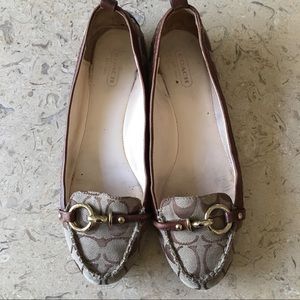 Coach flats